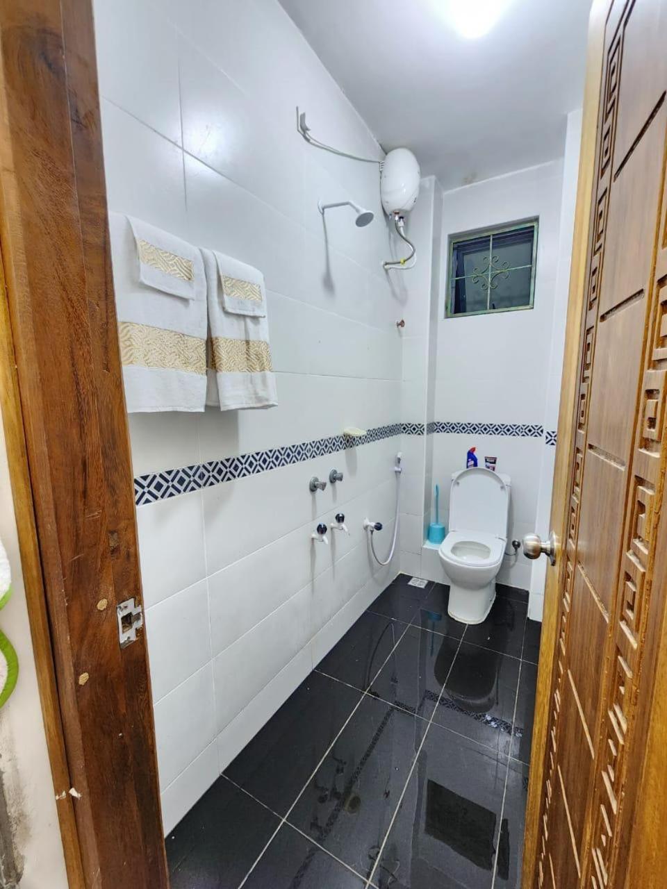 Classic One Bedroom In Bamburi Fisheries Mombasa Esterno foto